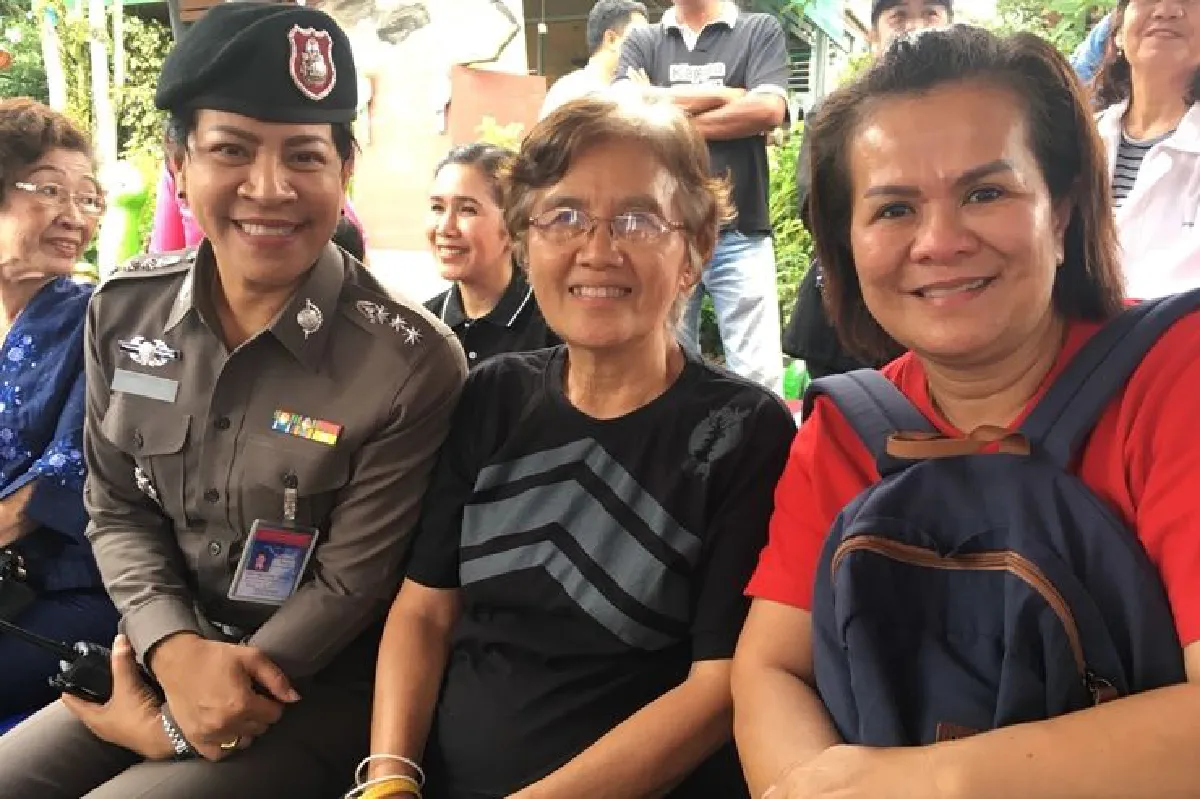 แม่เปิดใจเลี้ยงลูกด้วยไม้เรียวภูมิใจตูนทำบุญใหญ่ร่วมกับคนไทย