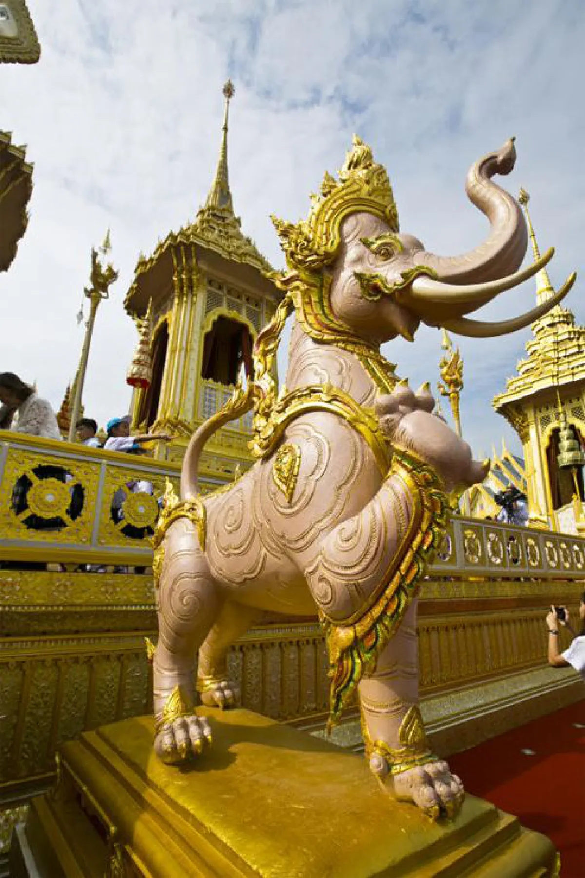 สุดยอดวิจิตรศิลป์ นิทรรศการพระเมรุมาศฯ