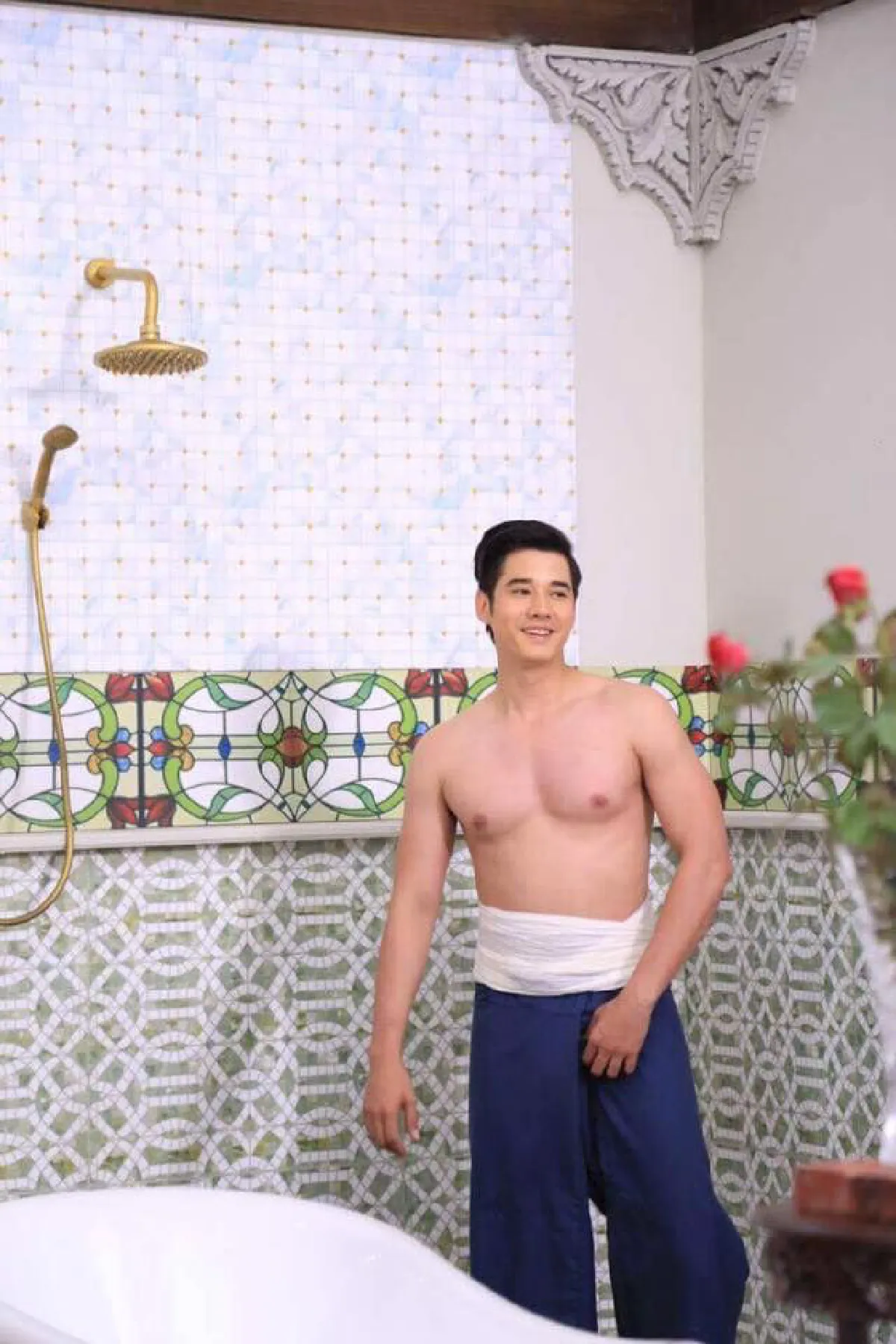 นมชมพูแย่งซีน! มาริโอ้ อวดหุ่นแซ่บกล้ามแน่น เห็นแล้วใจละลาย