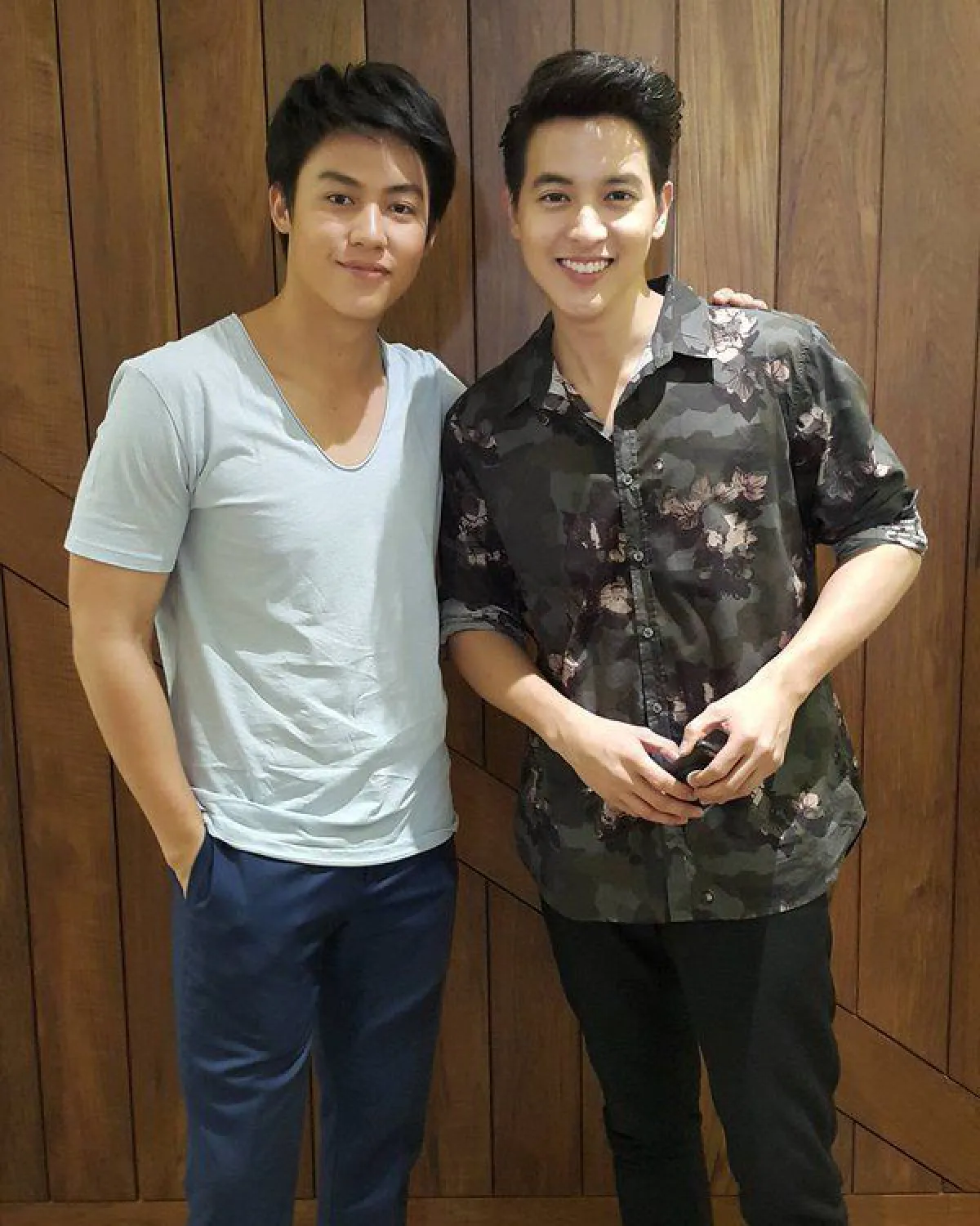 แฝดคนละฝา! ส่องดาราหน้าเหมือนกันจนแยกแทบไม่ออก