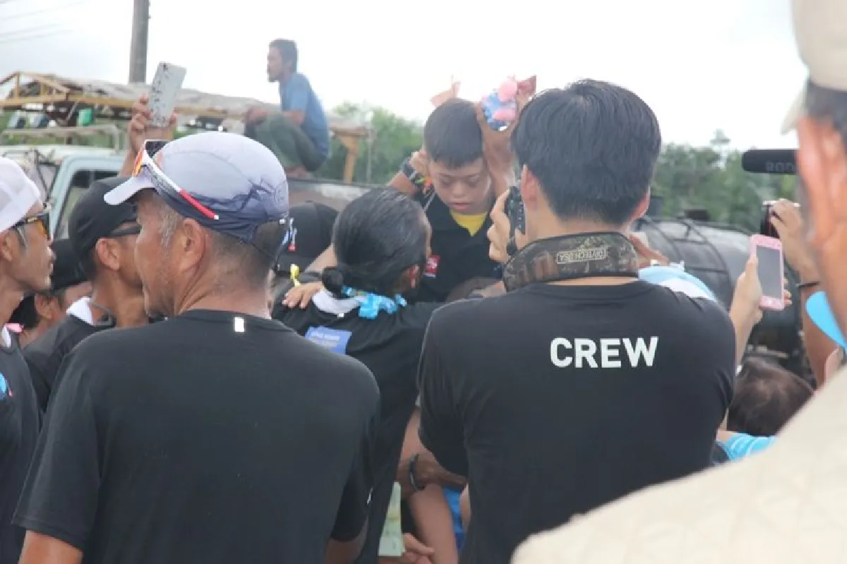 "ตูน บอดี้สแลม"วิ่งเข้าเขตสุราษฎร์ธานียอดบริจาคทะลุ220ล้านบาท