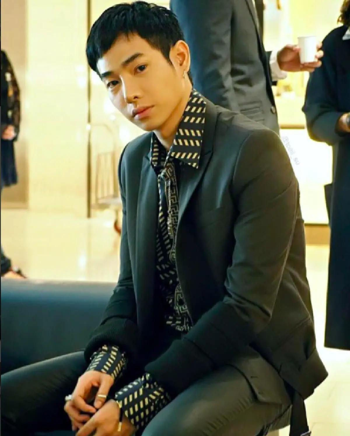 15 คนบันเทิงโกงอายุ ..หน้าเด็กเกินอายุจริง