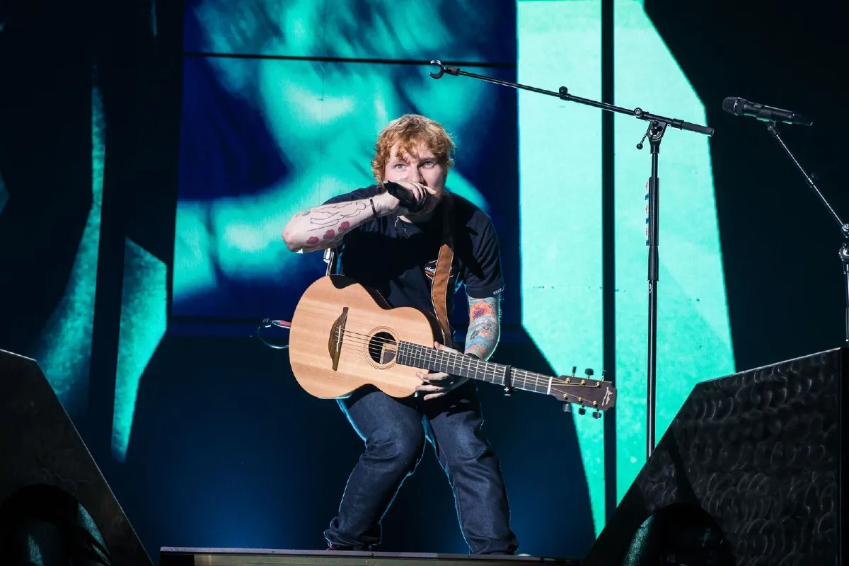 ค่ำคืนสุดเพอร์เฟ็กต์กับผู้ชายเสียงดี เอ็ด ชีแรน