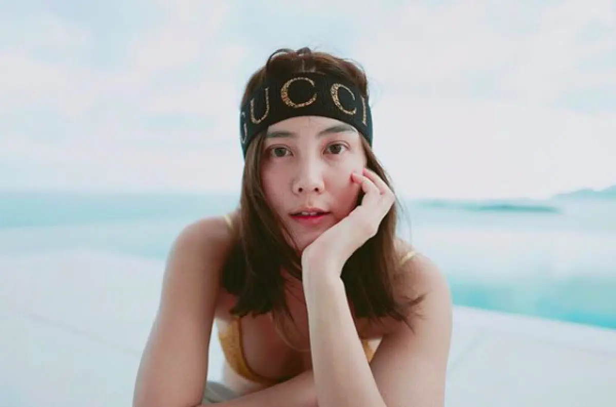 โพสท่าเก่ง!! “เจนี่ เทียนโพธิ์สุวรรณ” ถ่ายรูปที่ไหนก็แซ่บได้เสมอ