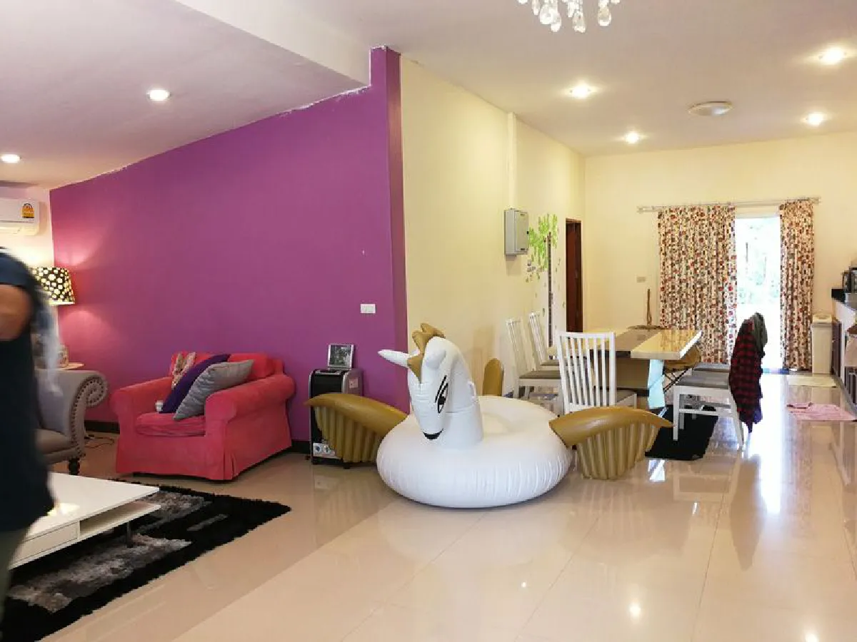 เปิดบ้านพักตากอากาศของ พีท ทองเจือ เน้นธรรมชาติชิลๆที่เขาใหญ่