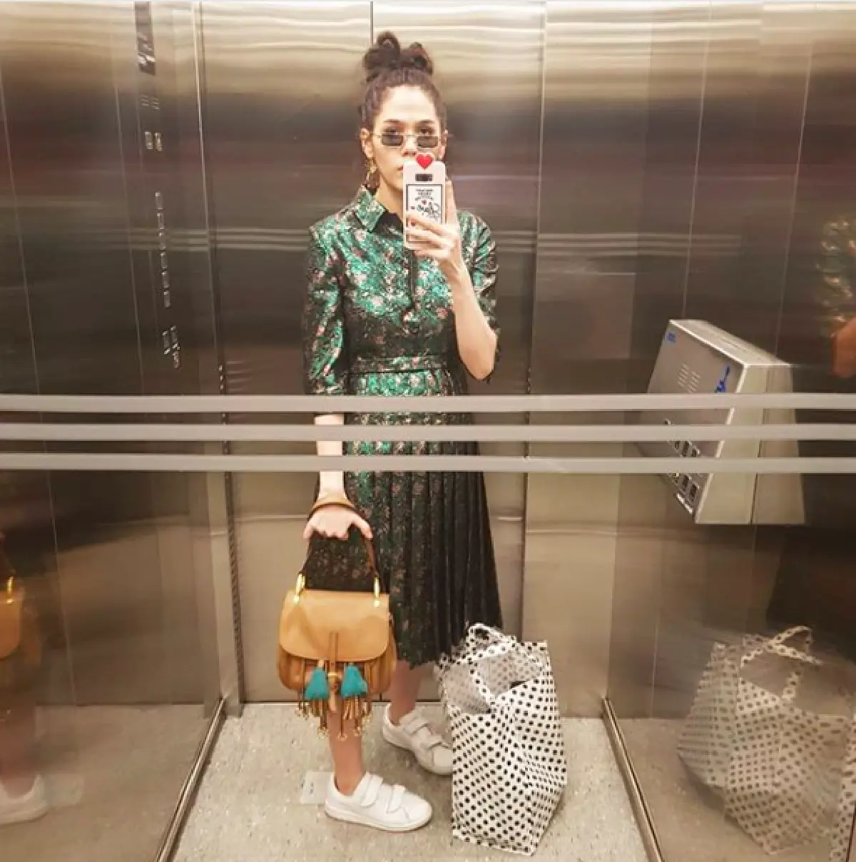 กลับมาทวงบัลลังก์! “ชมพู่” ฟิตหุ่นเป๊ะ หลังคลอดลูกได้แค่ 2 เดือน