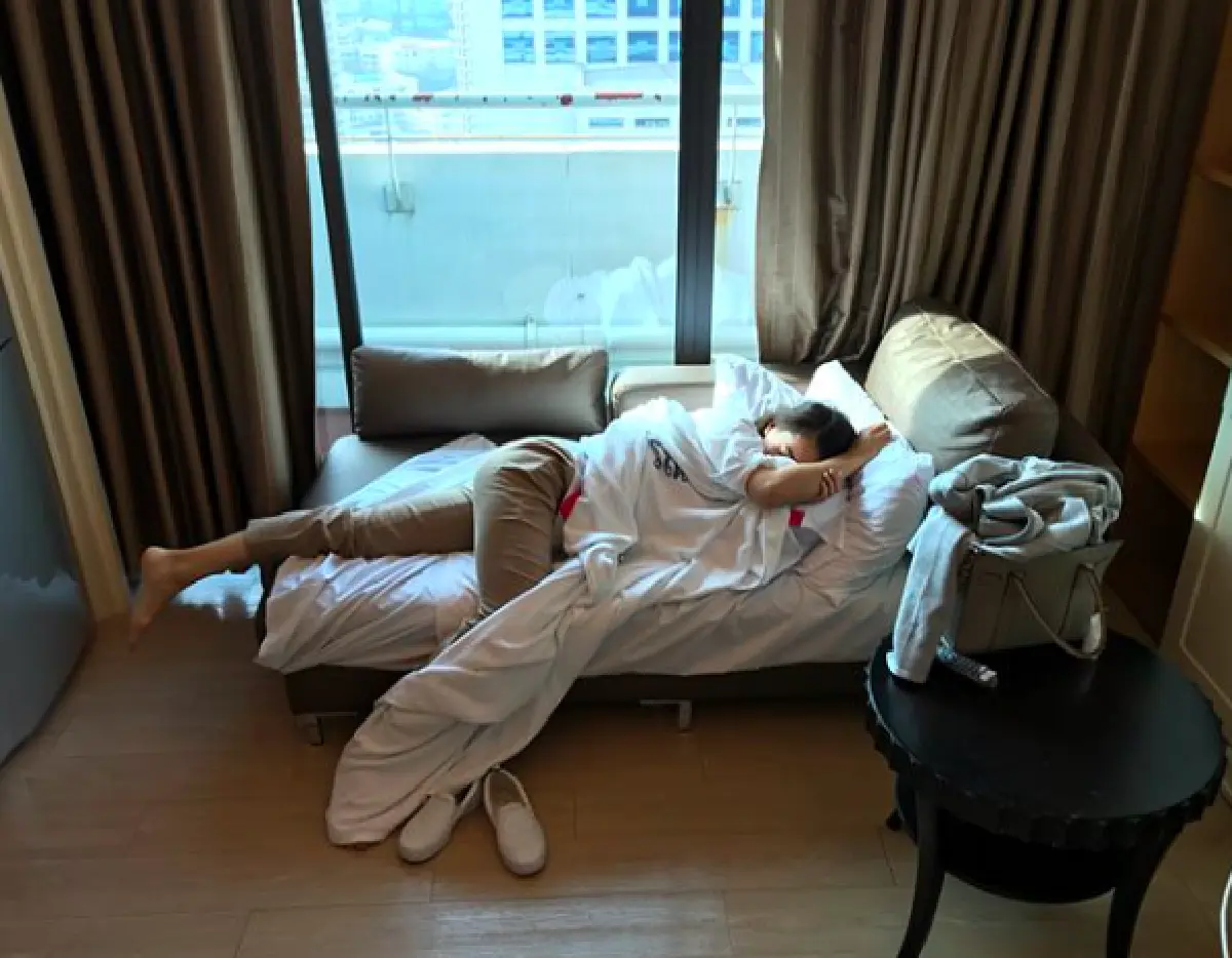 โมเม้นต์น่ารัก! “แอน” เฝ้า “เอ” ผ่าตัดครั้งแรกไม่ห่าง