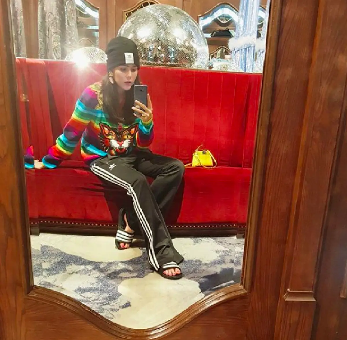 กลับมาทวงบัลลังก์! “ชมพู่” ฟิตหุ่นเป๊ะ หลังคลอดลูกได้แค่ 2 เดือน