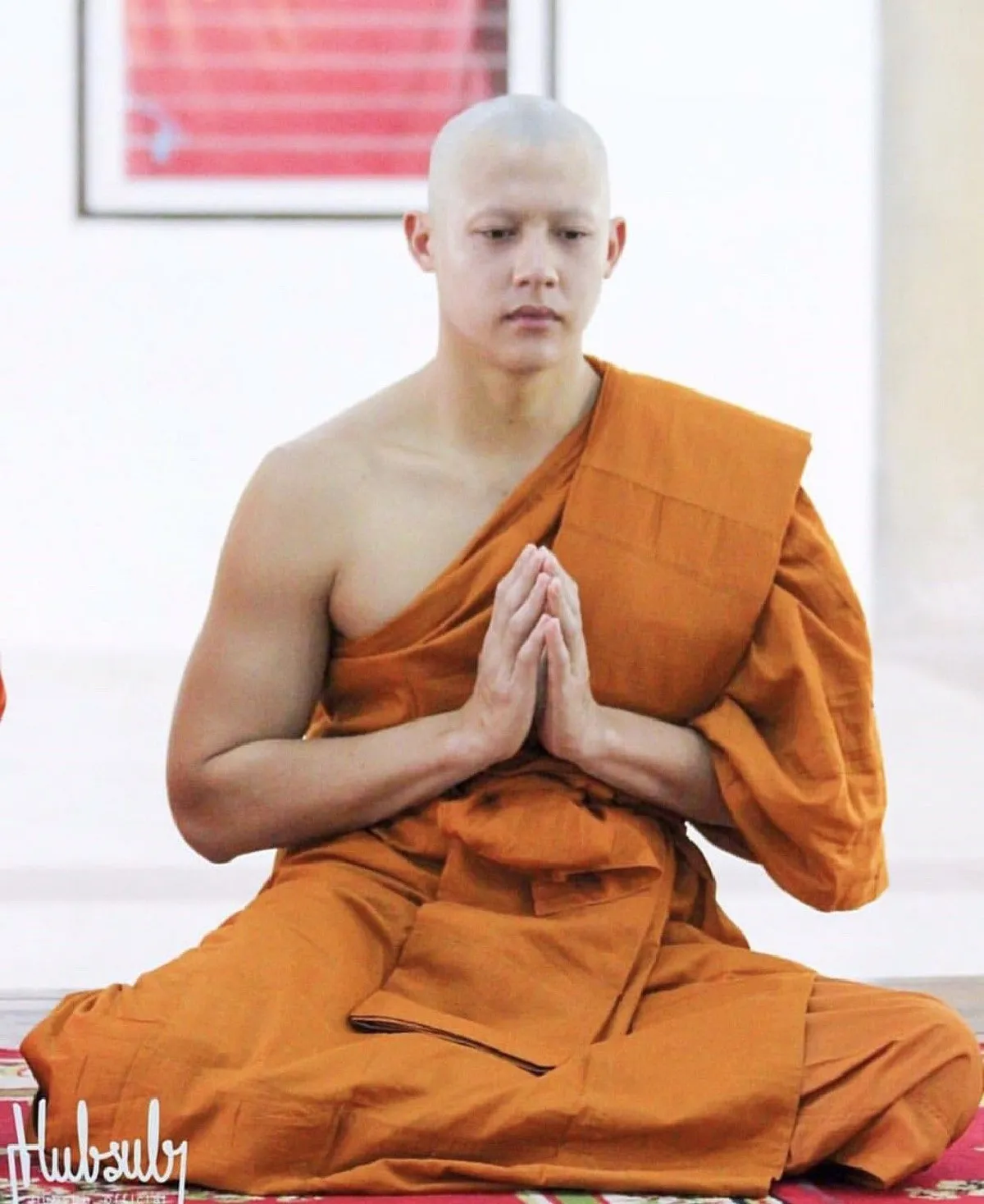 บวชแล้ว! หมาก ปริญ เข้าพิธีอุปสมบท คิมเบอร์ลี่ ร่วมอนุโมทนา