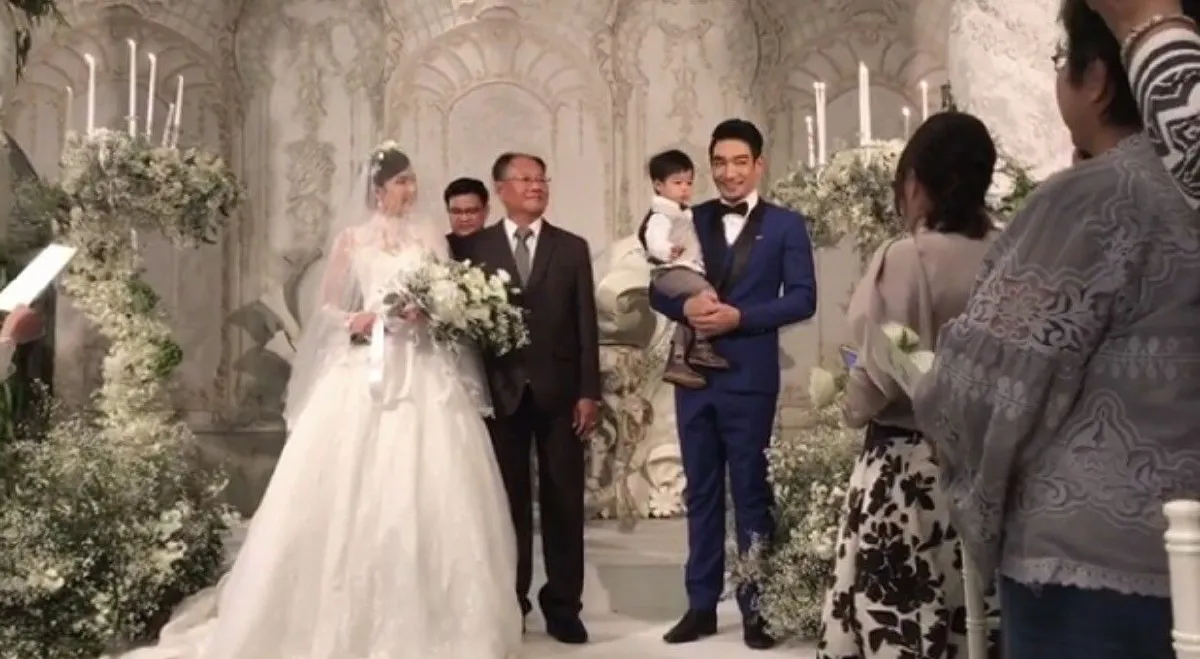 โอ๊ต-จีน่า สมดังใจ..ฉลองแต่งงาน ให้ลูกชายร่วมพิธีสำคัญของพ่อแม่
