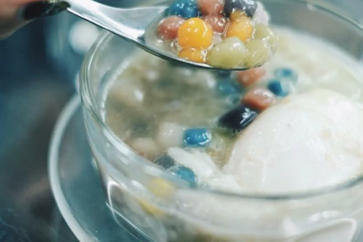 บัวลอยไข่เค็ม ท่าน้ำคลองสาน อร่อยสมร่ำลือ!