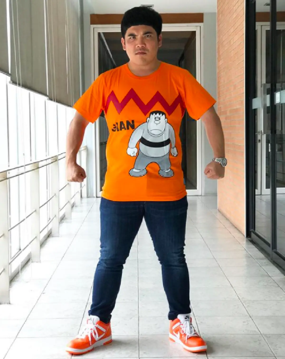 ส่องภาพเบื้องหลัง 7 นักแสดงหนุ่มจากละครที่ทุกคนรอคอย “ล่า”