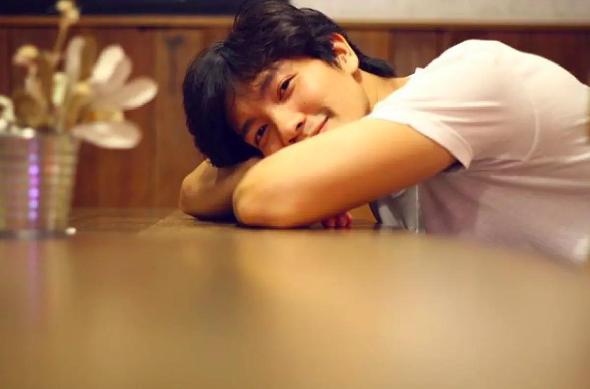 ส่องภาพเบื้องหลัง 7 นักแสดงหนุ่มจากละครที่ทุกคนรอคอย “ล่า”