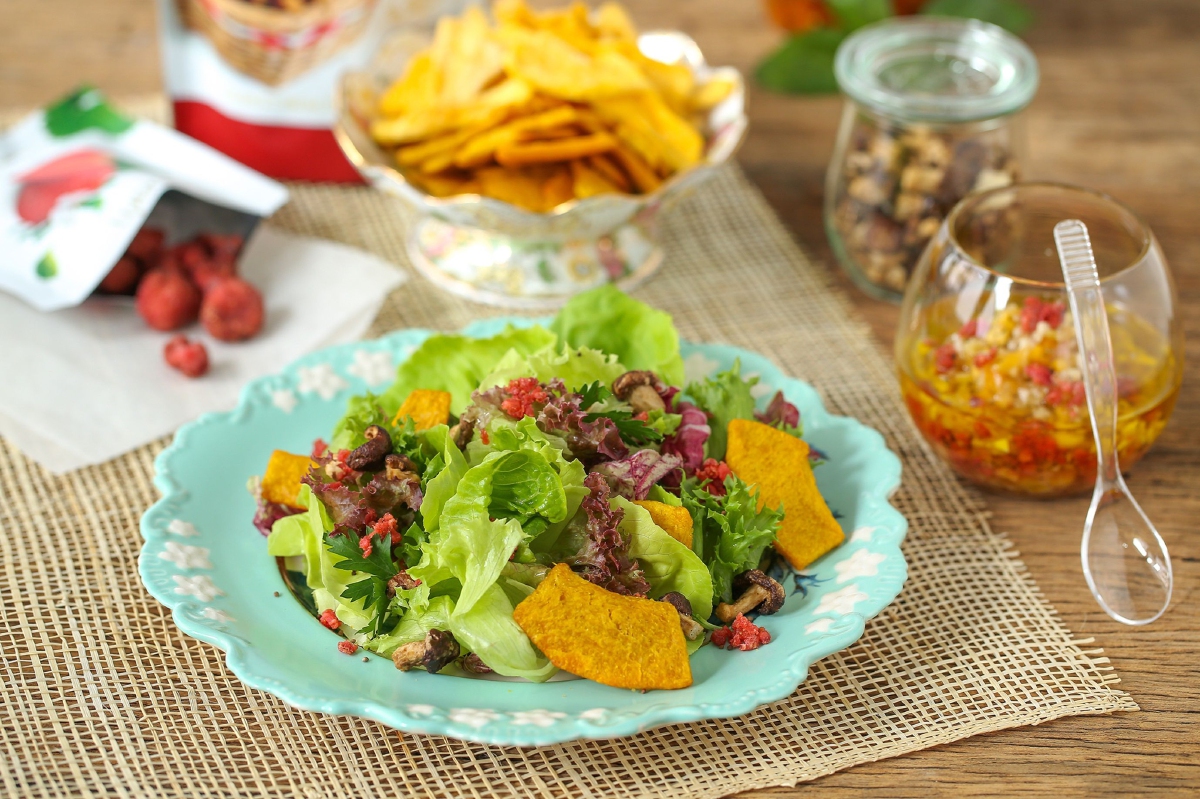 จากยอดดอยสู่บ้านเรา มื้อเบาๆ กับวัตถุดิบจากโครงการหลวง Mango & Strawberry Vinaigrette จากยอดดอยสู่บ้านเรา มื้อเบาๆ กับวัตถุดิบจากโครงการหลวง Mango & Strawberry Vinaigrette