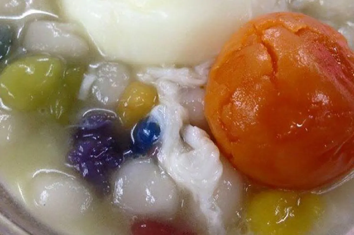 บัวลอยไข่เค็ม ท่าน้ำคลองสาน อร่อยสมร่ำลือ!