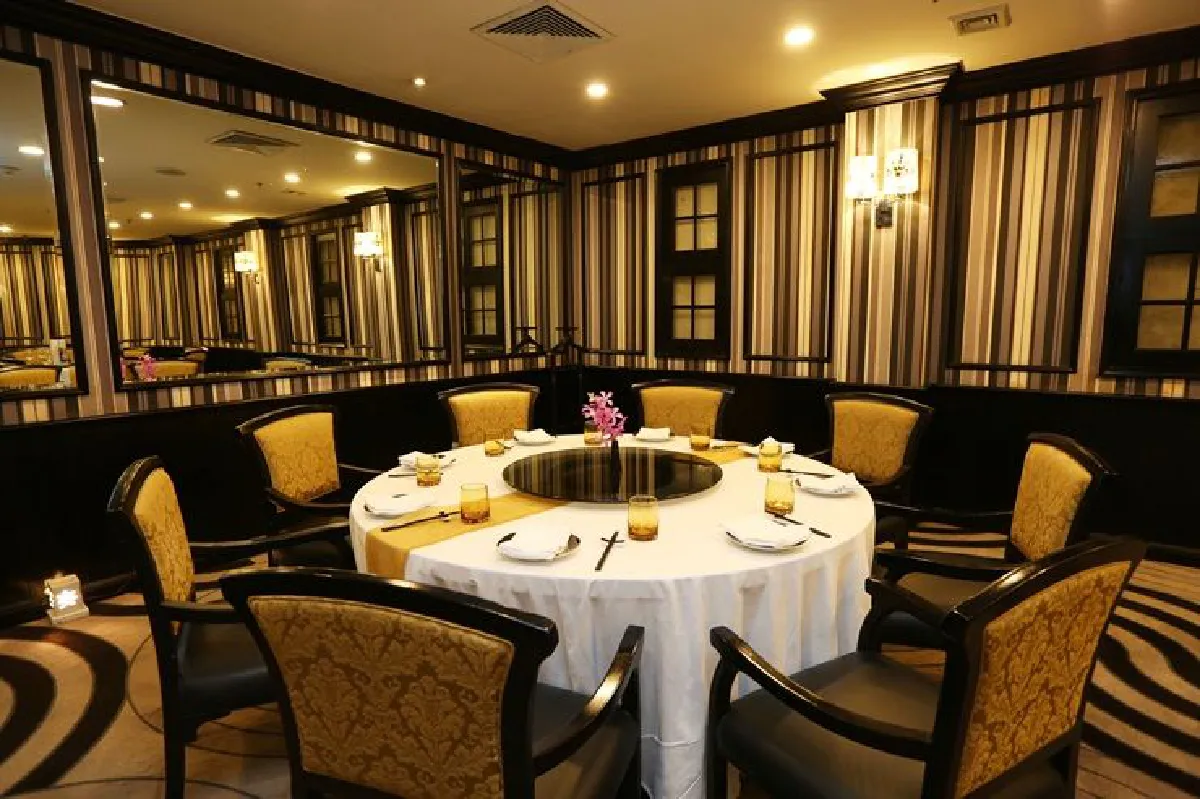 เลอ ดานัง อาหารเวียดนามบนโรงแรมห้าดาว