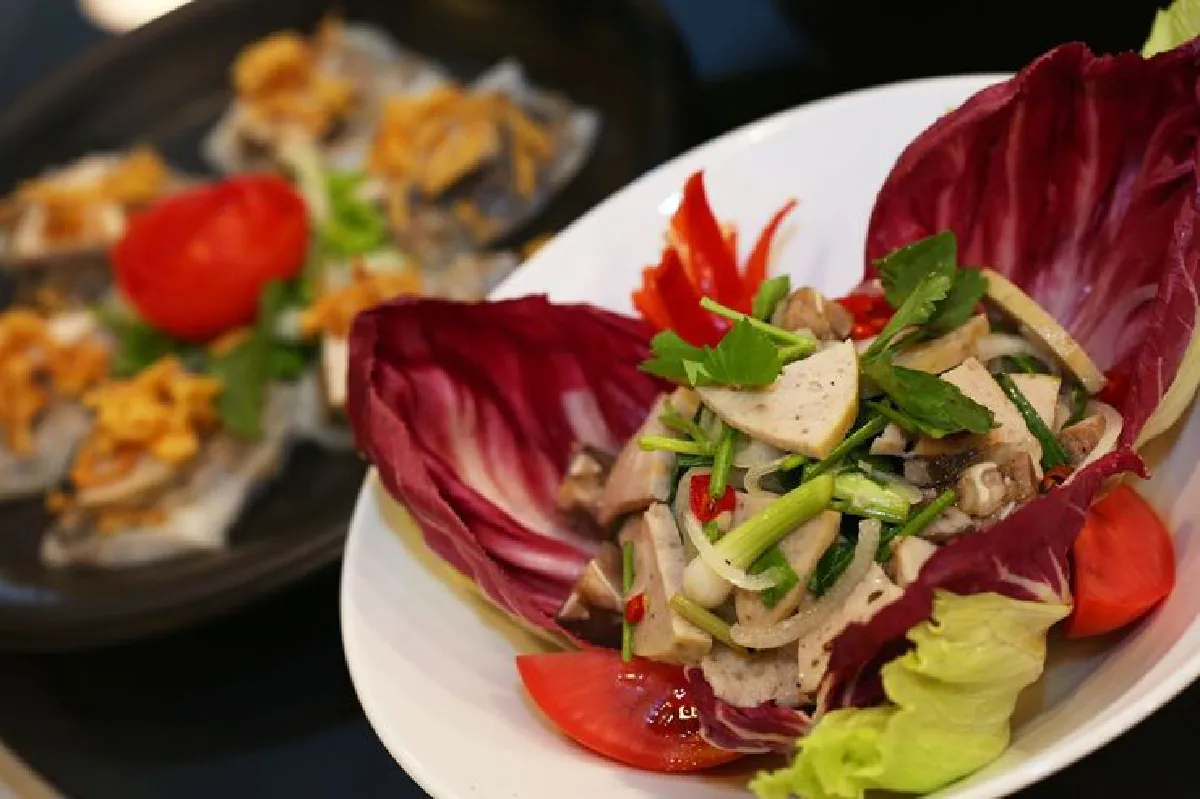 เลอ ดานัง อาหารเวียดนามบนโรงแรมห้าดาว