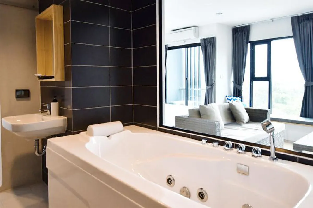 เดอะ กาลล่า ระนอง