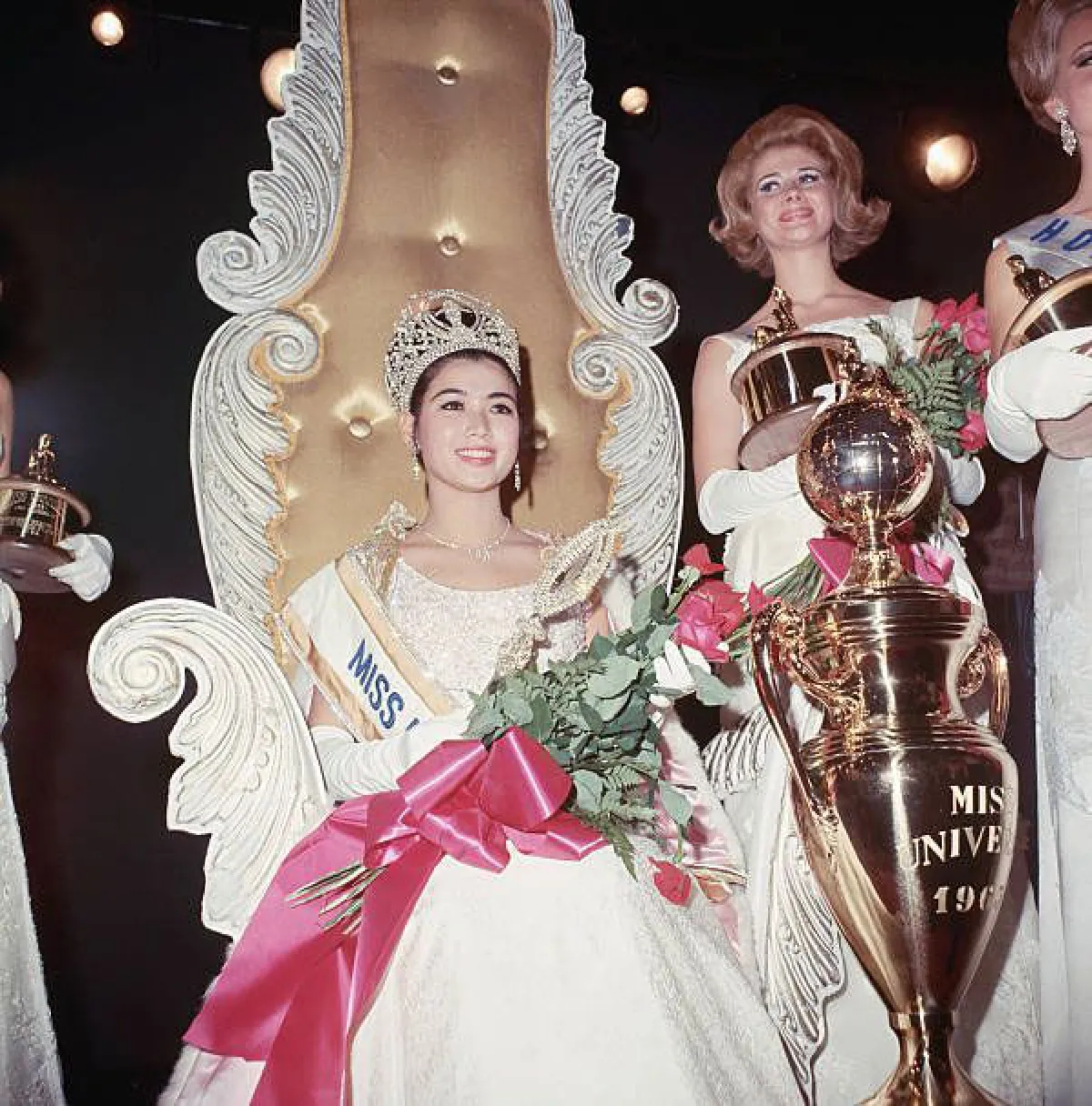 สวยอมตะ!! “อาภัสรา หงสกุล” กับภาพปัจจุบันในวัย 70 ปี