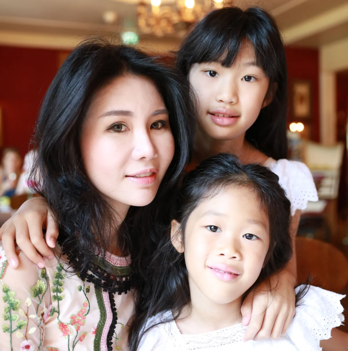 ‘เด็กขึ้นแท่น’ ฝีมือปลุกปั้นโดยซูเปอร์มัม