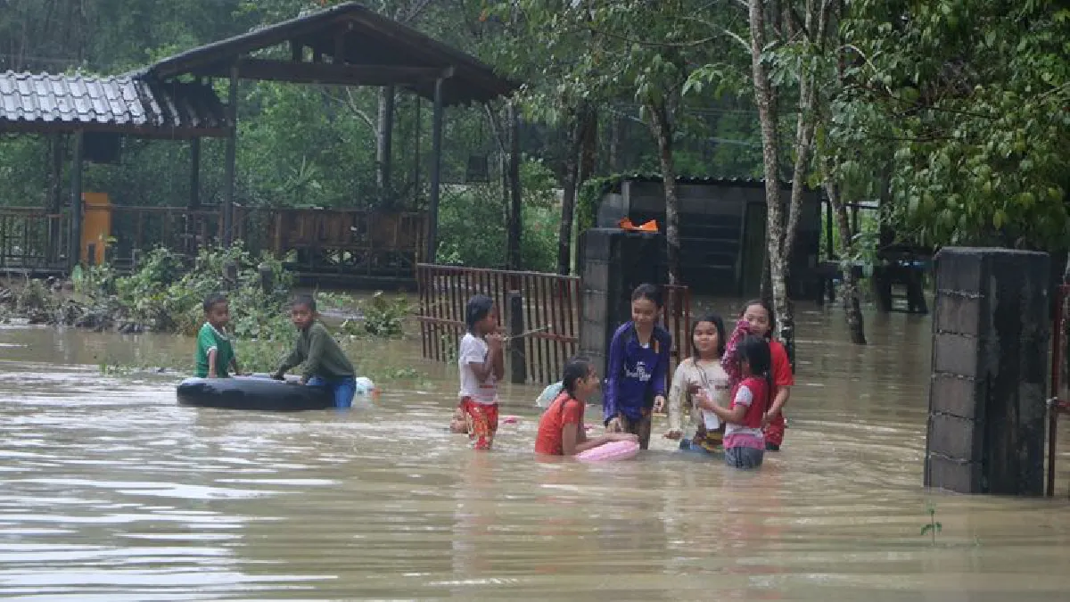 น้ำท่วมนราฯอ่วมจ่อท่วมเมือง-โรงเรียนอ.ระแงะปิด2แห่ง