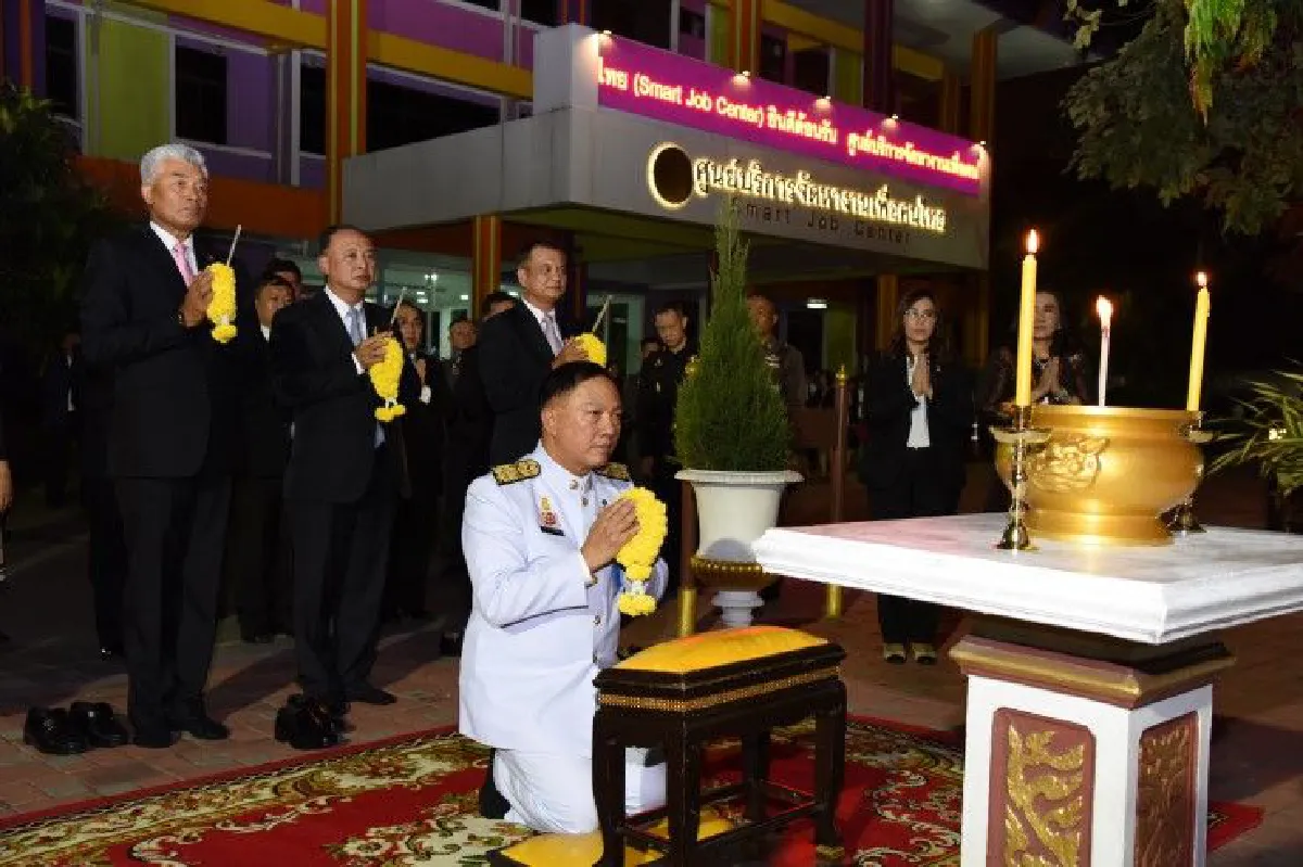 รมว.แรงงาน ป้ายแดง ลั่นเร่งจัดระเบียบแรงงาน
