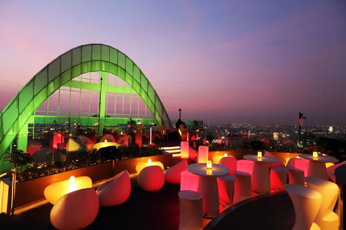 ฉลองปีใหม่บนดาดฟ้า สุดโรแมนติก