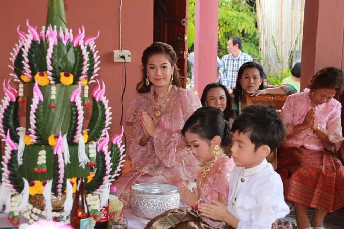ฮือฮางานวิวาห์แฝดชายหญิงแก้เคล็ดตามความเชื่อโบราณ