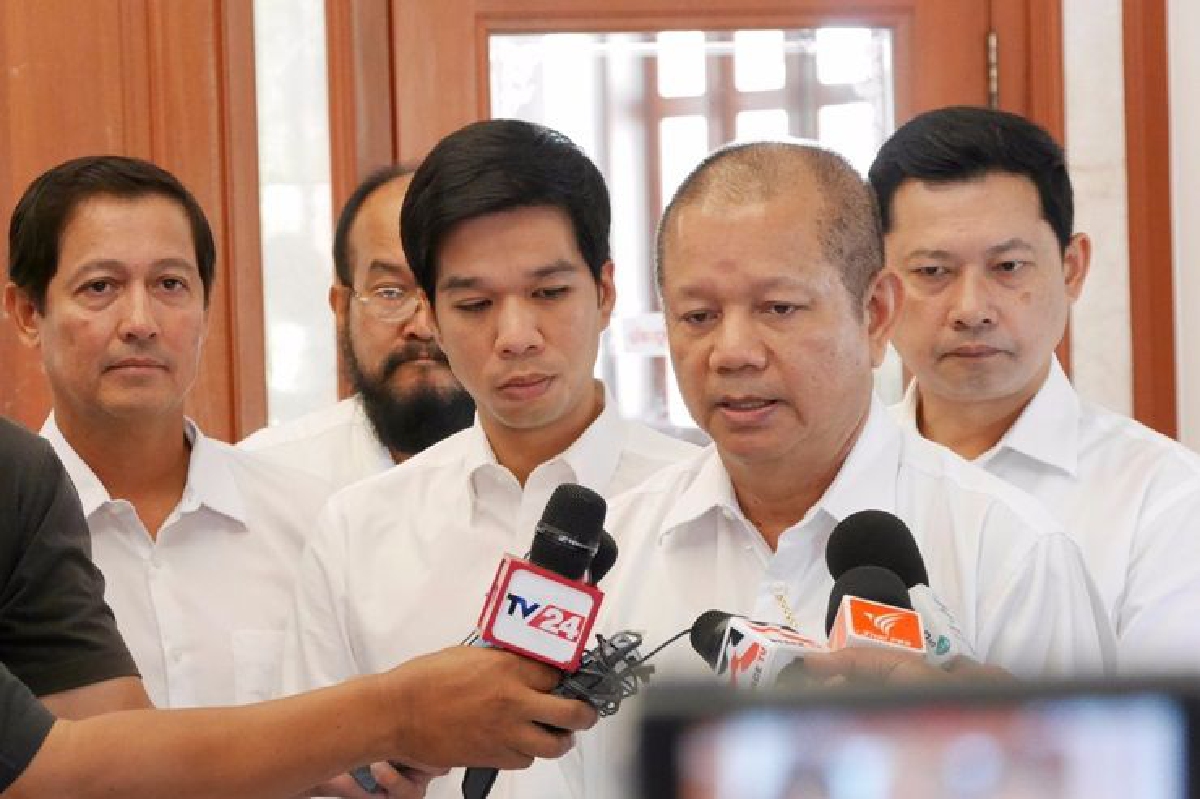 "เพื่อไทย" ชี้ รัฐบาลทำลายความเชื่อมั่นประเทศ วางเกมต่อท่ออำนาจ "เพื่อไทย" ชี้ รัฐบาลทำลายความเชื่อมั่นประเทศ วางเกมต่อท่ออำนาจ