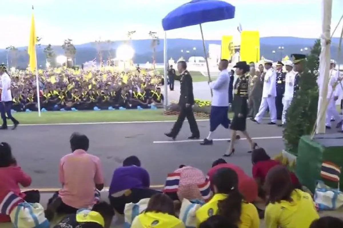 สมเด็จพระเจ้าอยู่หัวเสด็จฯทรงเปิดอ่างเก็บน้ำ "นฤบดินทรจินดา"