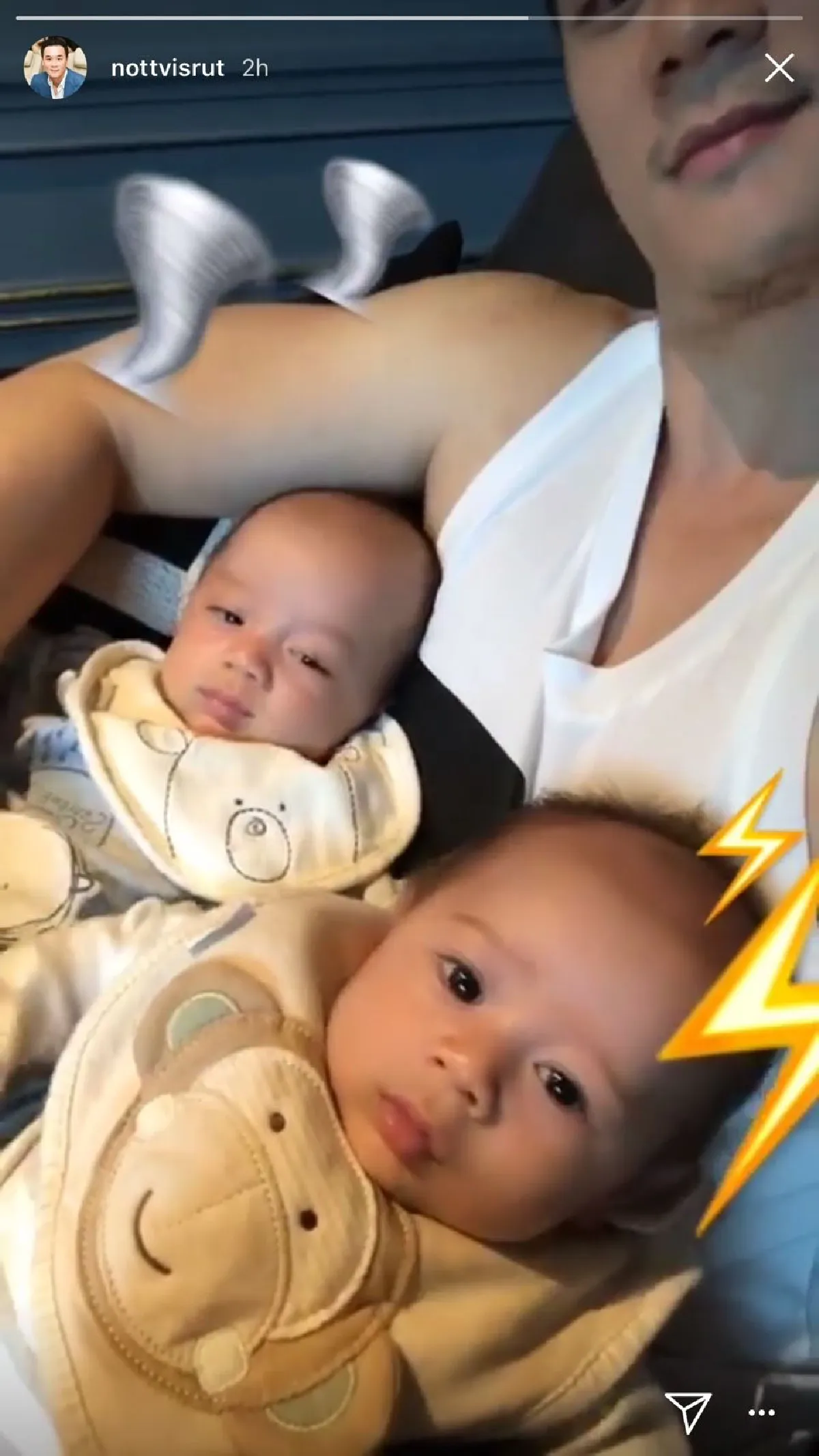 “พ่อน็อต” โพสต์ภาพ “น้องสายฟ้า-น้องพายุ” สุขสันต์วันพ่อ