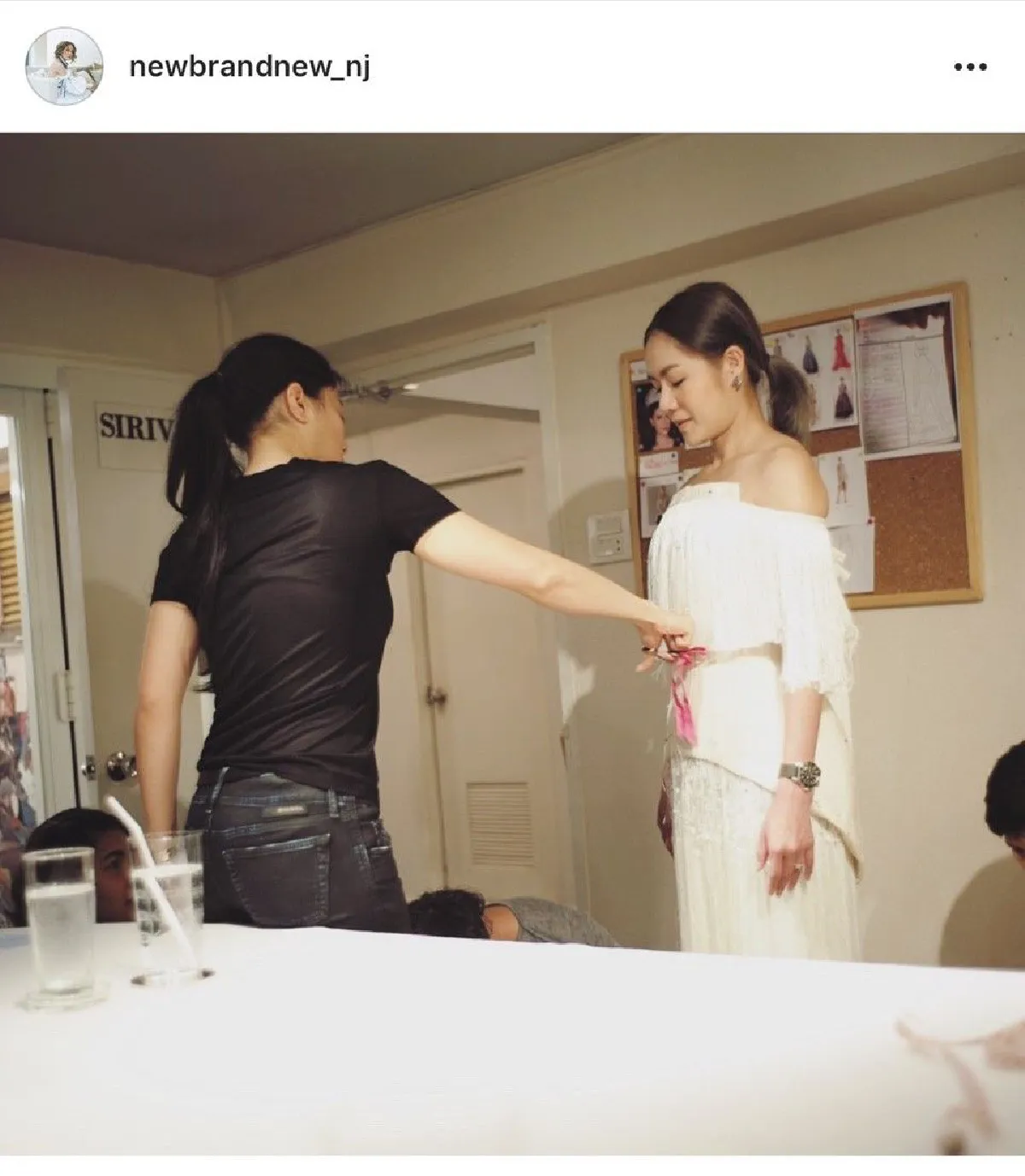 “นิว นภัสสร” ปลื้มปิติ! “พระองค์หญิงสิริวัณณวรีฯ” ประทานตัดชุดวิวาห์ให้