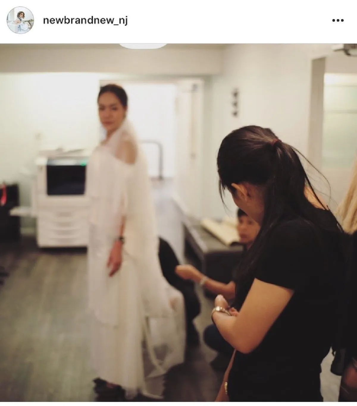 “นิว นภัสสร” ปลื้มปิติ! “พระองค์หญิงสิริวัณณวรีฯ” ประทานตัดชุดวิวาห์ให้