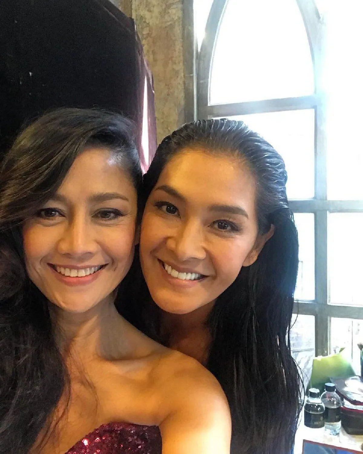 ที่สุดของความปัง! 6 ซุปตาร์ตัวแม่ ถ่ายแฟชั่นอำลา 49 ปี ขวัญเรือน