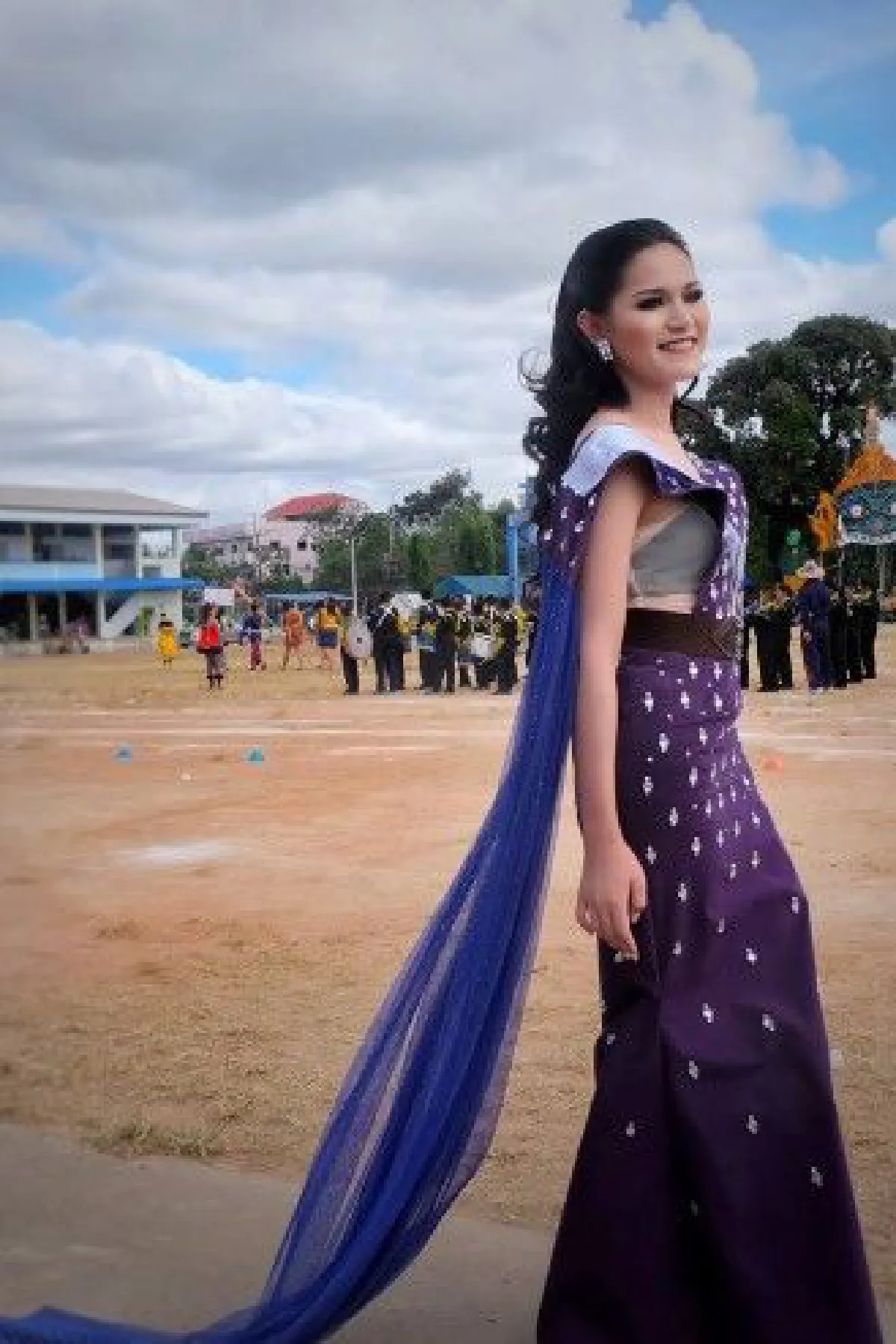 จัดเต็ม!! นักเรียนอำนาจเจริญแต่งคอสเพลย์ "มารีญา" ร่วมงานกีฬาสี