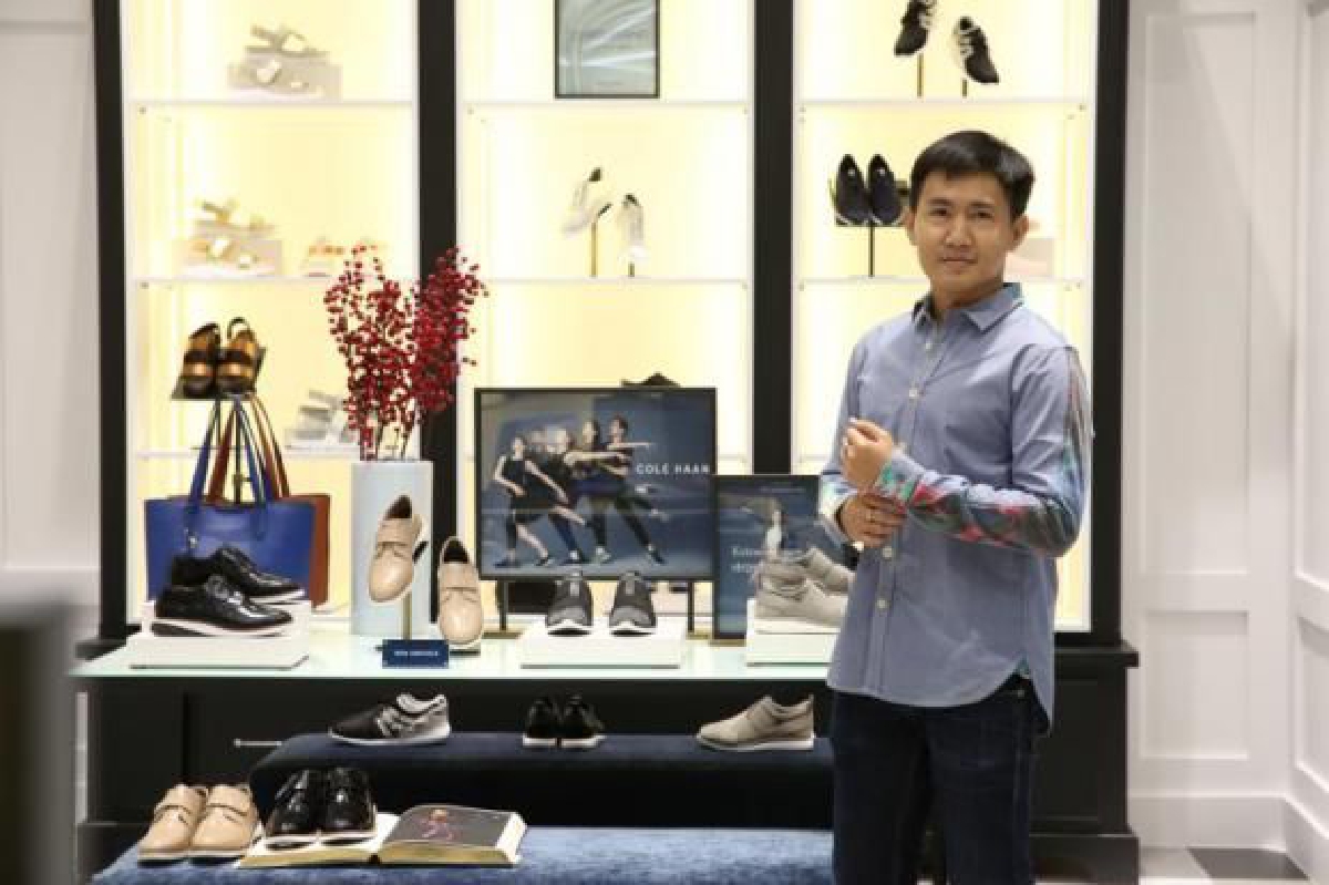 อานนท์ จันทราช ซื้อความสุขบนทางสายกลาง อานนท์ จันทราช ซื้อความสุขบนทางสายกลาง