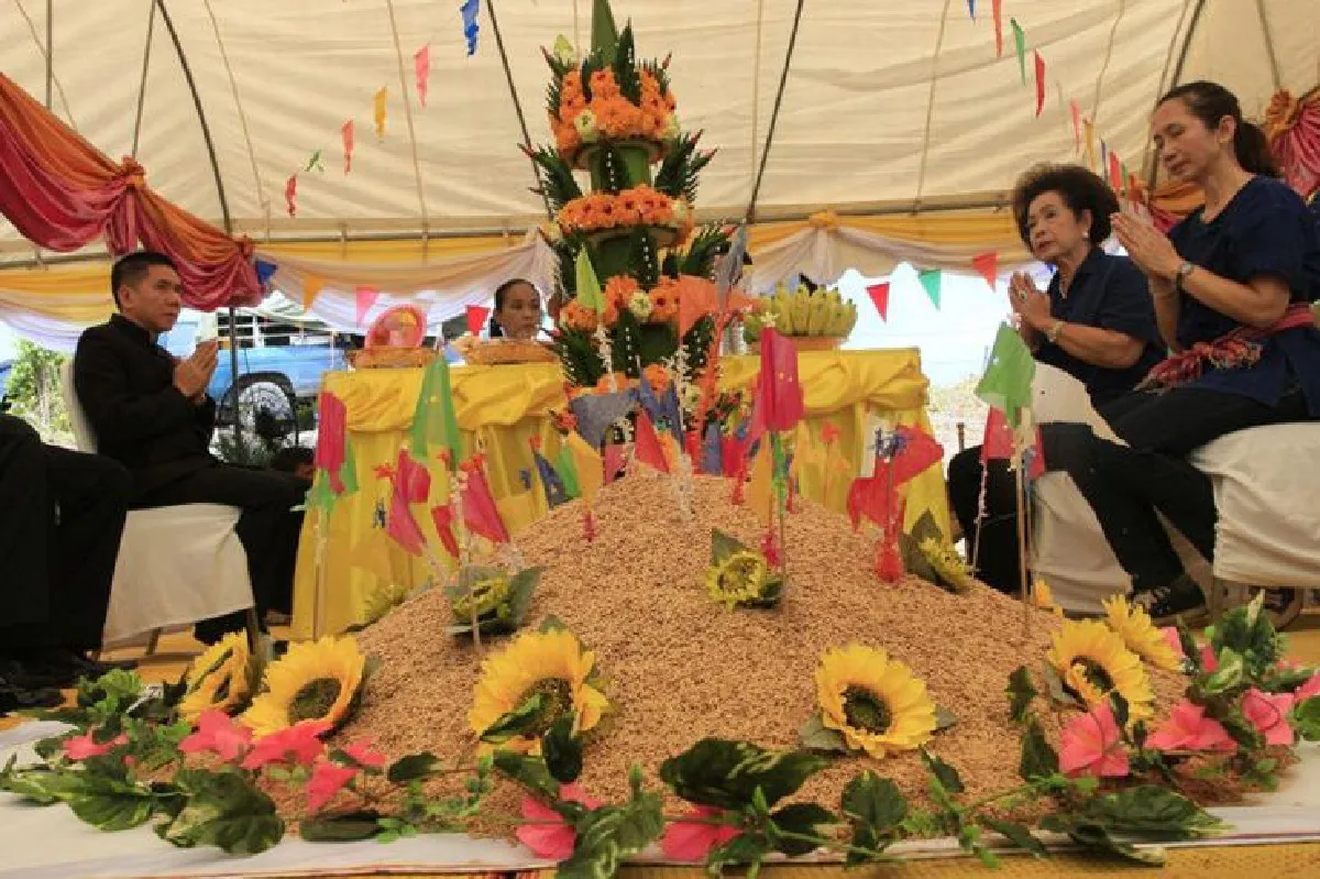 ฟื้นเทศกาลข้าวใหม่ ในยุคใหม่