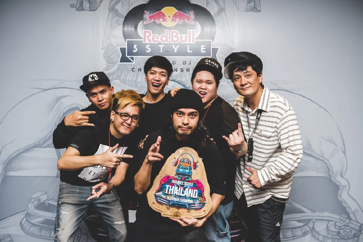 ดีเจวอทแดทฟร๊อก คว้าแชมป์สุดยอดดีเจไทยสู่เวทีระดับโลก