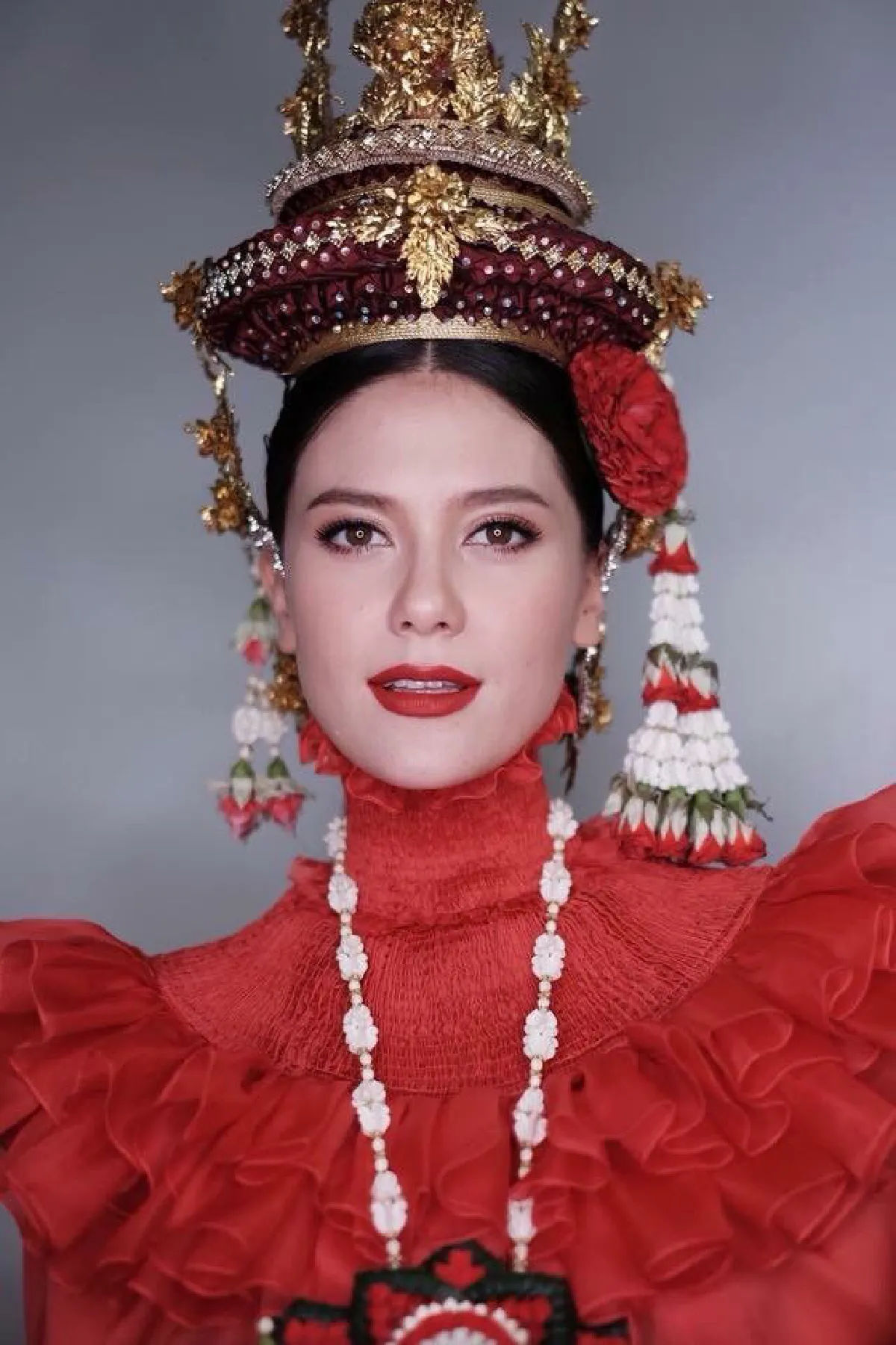 เป๊ะปังระดับจักรวาล! มารีญา-น้ำตาล-แนท แปลงโฉมเป็นนางในวรรณคดี