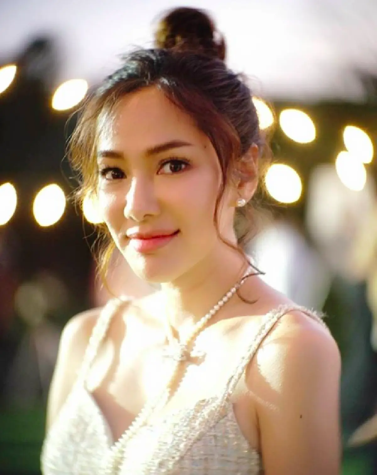 หน้าตาสวนทางกับอายุ!! “จอย” วัย 39 ปี ที่หน้ายังเด็กมาก