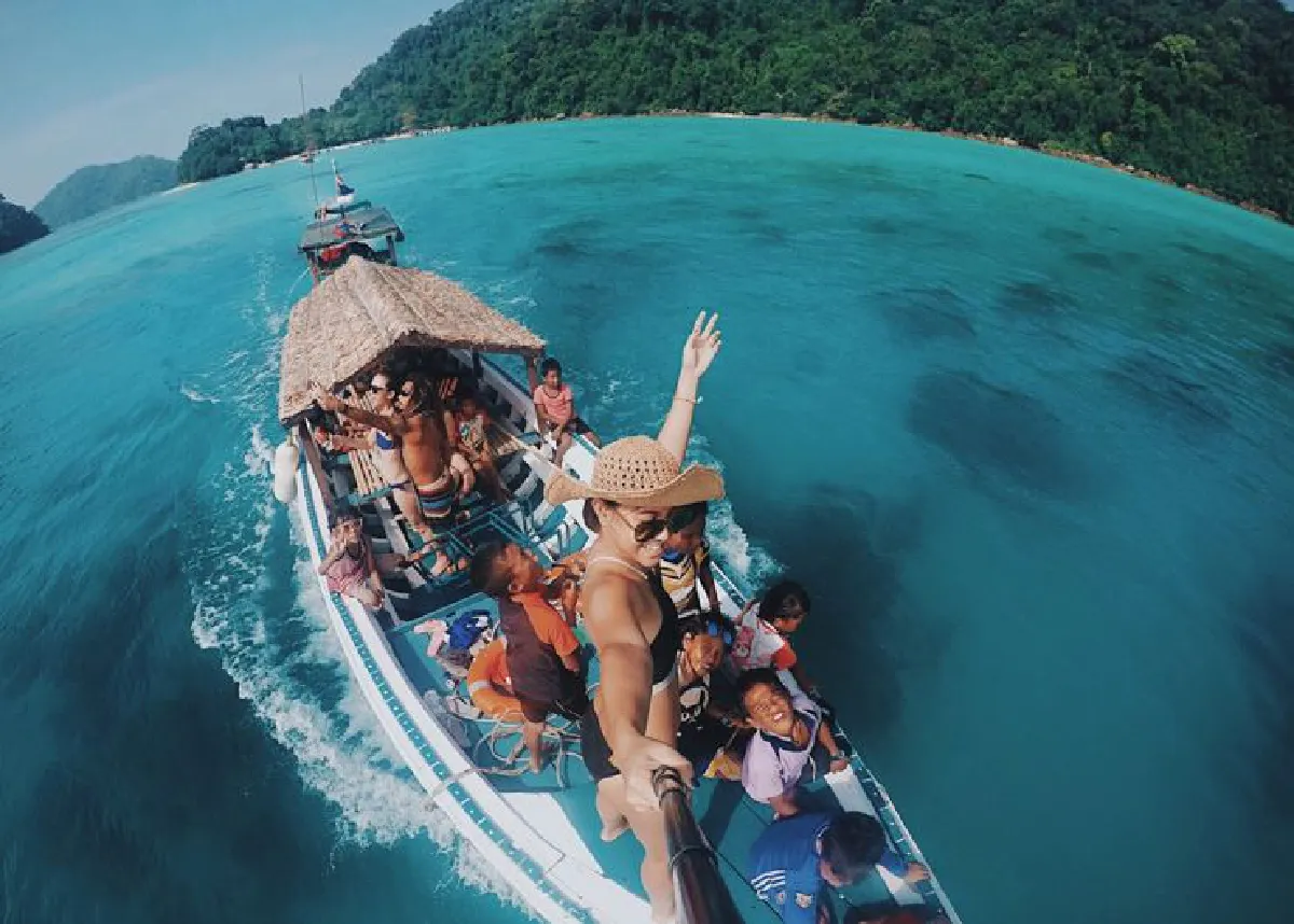 Nicole.Aloha  ชีวิตอิสระใต้ทะเล