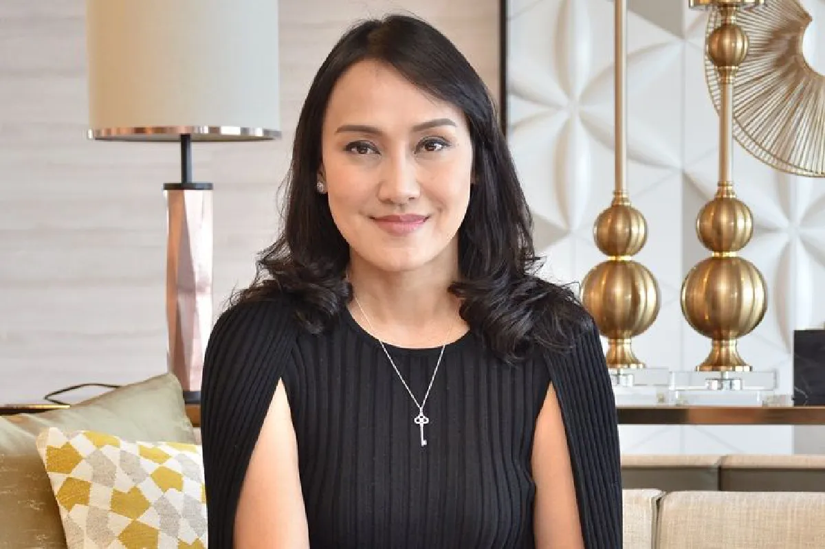 ปัทมาพร นกหงษ์ สุขจากการเสพความฝันไม่สิ้นสุด