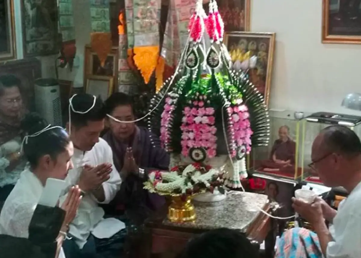 คู่รักมาราธอน “เอิร์ธ-แอ้ม” ฤกษ์ดีเข้าพิธีแต่งงานแบบประเพณีไทย