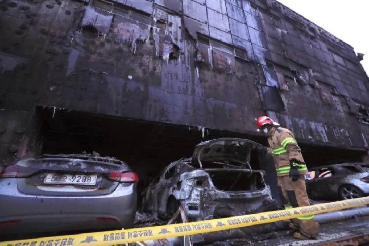 ระทึก! ไฟไหม้ศูนย์กีฬาในเกาหลีใต้ ย่างสด 29 ศพ