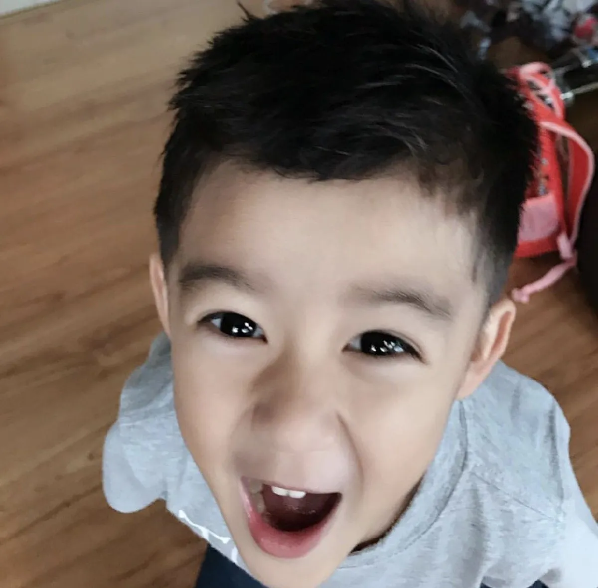 น่าเอ็นดูที่สุด! น้องณดล ลูกชายแม่กบ นับวันยิ่งฉายแววความหล่อ