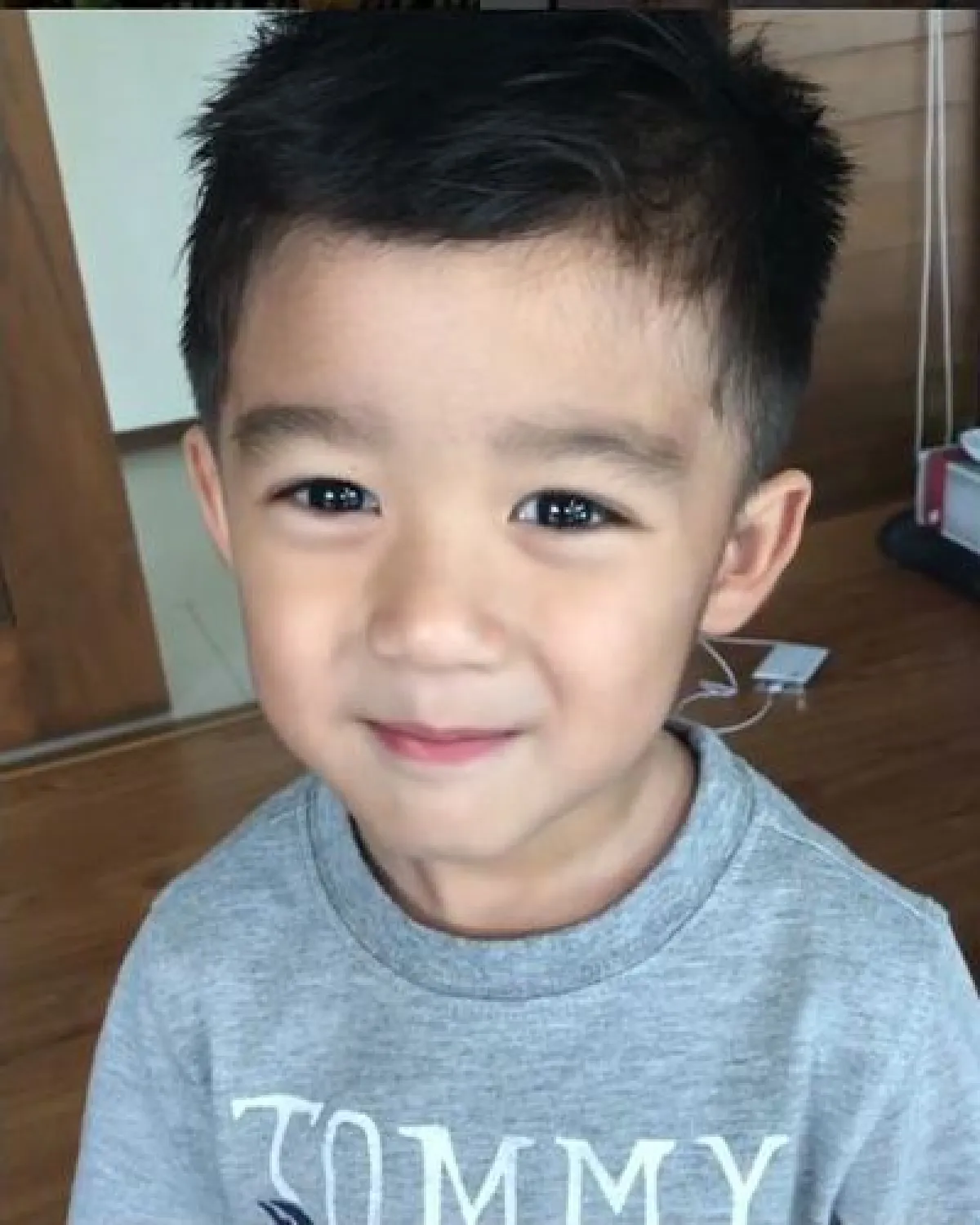 น่าเอ็นดูที่สุด! น้องณดล ลูกชายแม่กบ นับวันยิ่งฉายแววความหล่อ