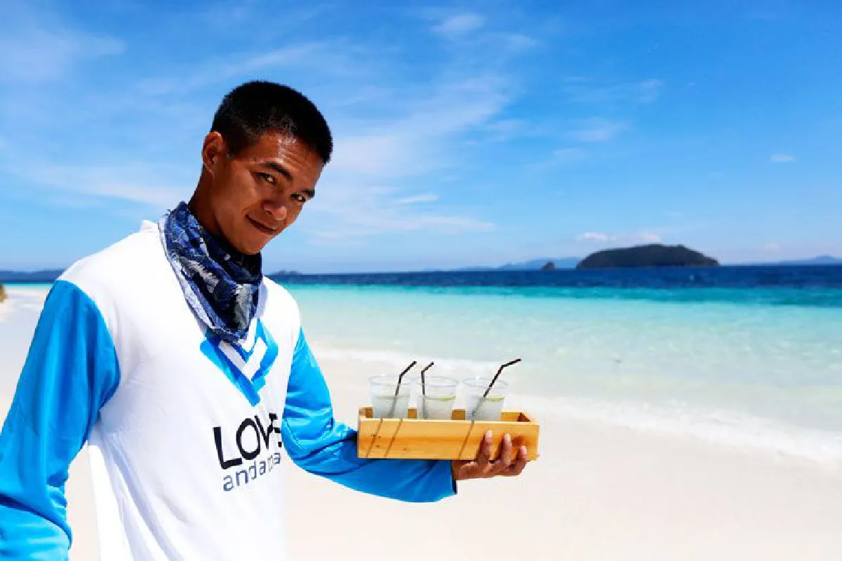 เกาะนาวโอพี เทพีเมียนมา