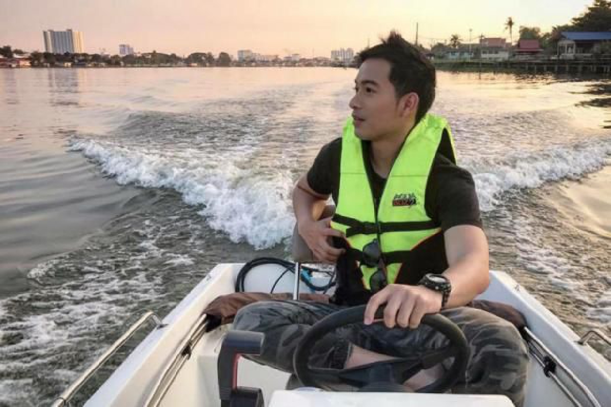 ธนกฤต ชูเชิด สร้างความฟิต-เฟิร์มด้วยกีฬา ธนกฤต ชูเชิด สร้างความฟิต-เฟิร์มด้วยกีฬา