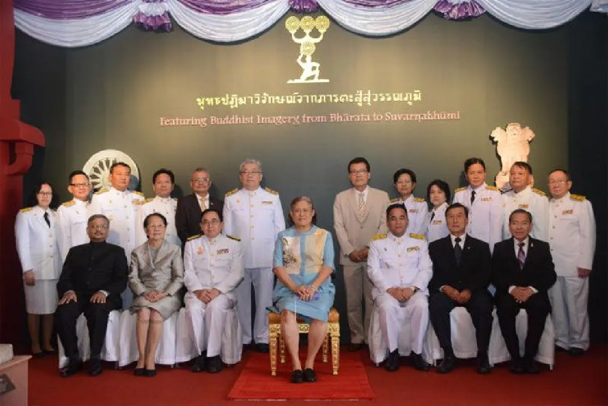 นิทรรศการและ บูชาพระพุทธรูปศักดิ์สิทธิ์ที่พิพิธภัณฑ์