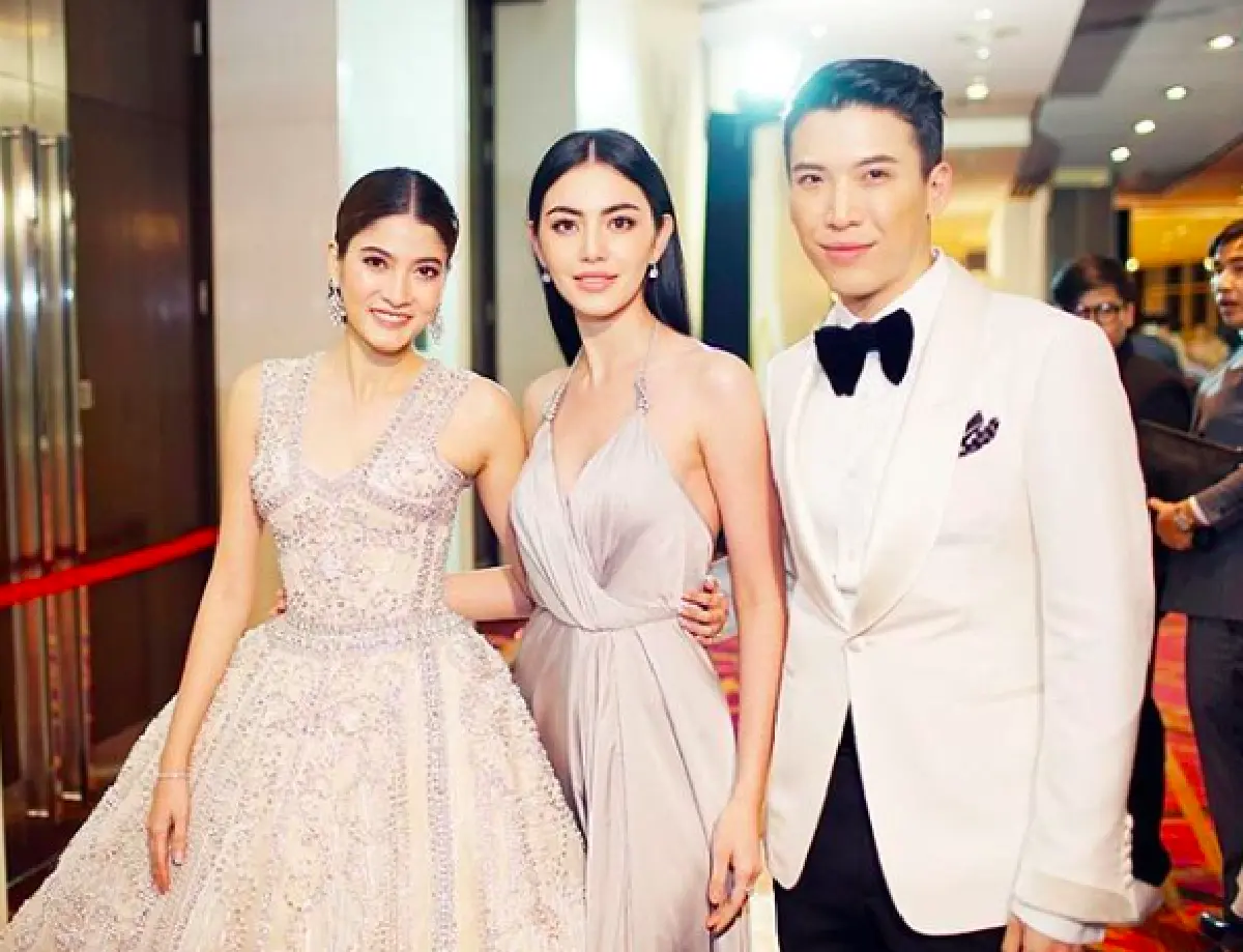 รวมตัวเหล่าพระเอกนางเอก คนบันเทิงร่วมเป็นสักขีพยานในงานแต่ง “ป๊อก-มาร์กี้”